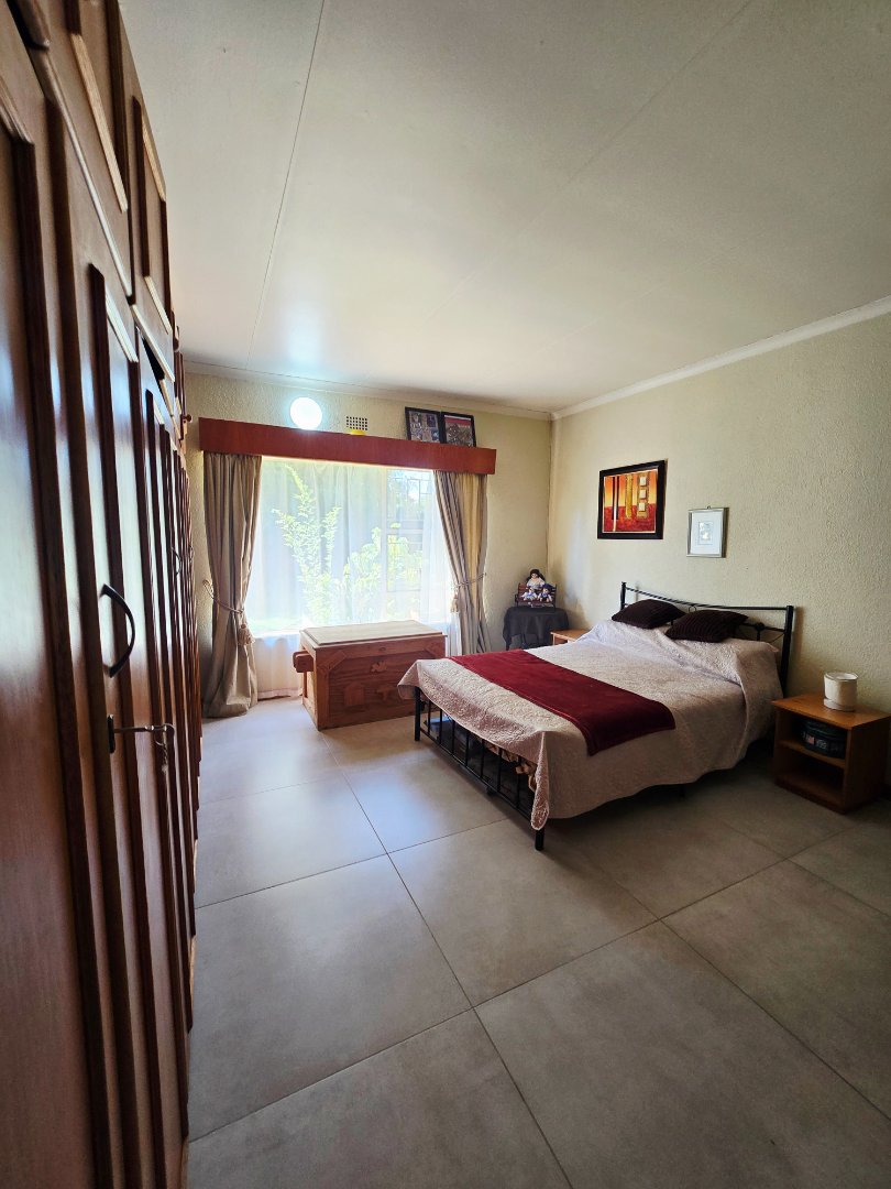 4 Bedroom Property for Sale in Flamwood North West